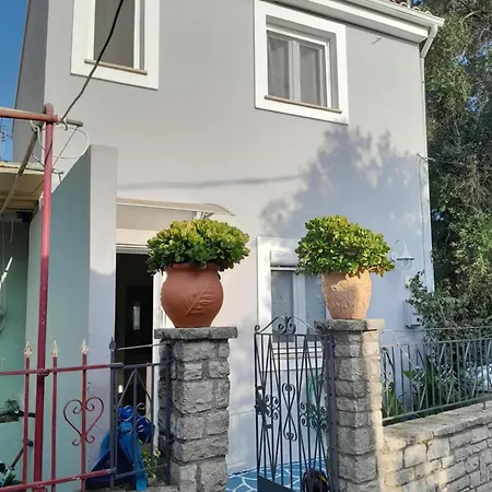 Logaki House *